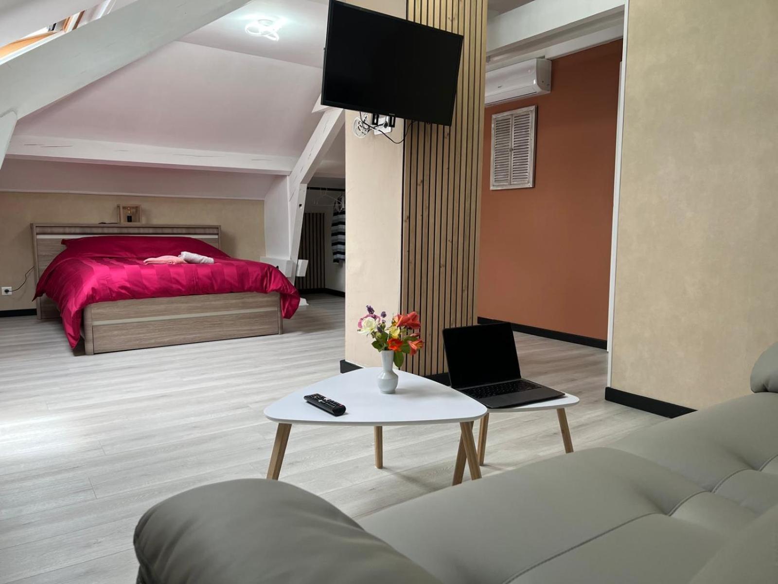 La Maison De Tina Lanzac Luaran gambar